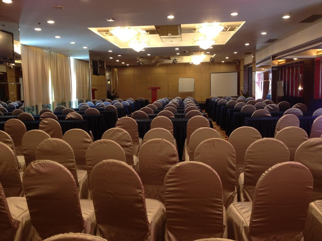 Best Western New Century Hotel 上海市 エクステリア 写真
