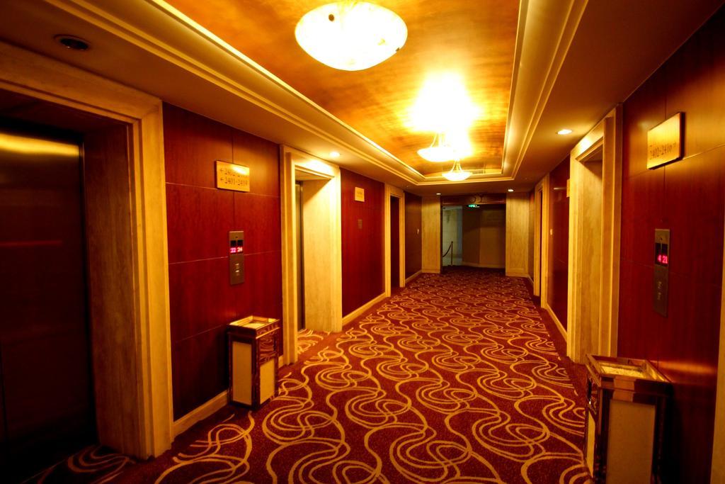 Best Western New Century Hotel 上海市 エクステリア 写真
