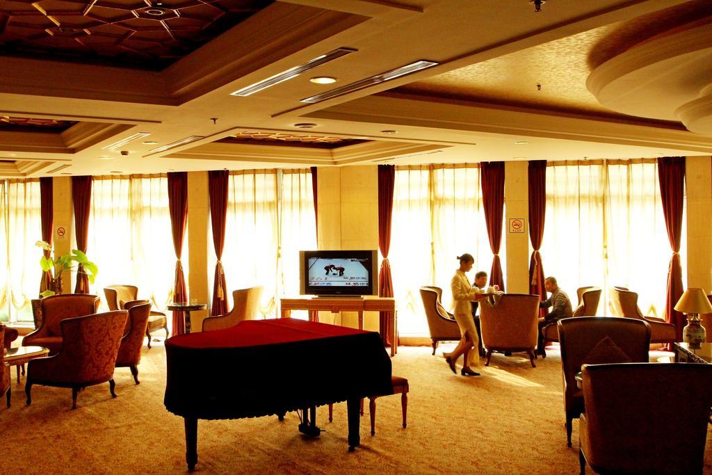 Best Western New Century Hotel 上海市 エクステリア 写真